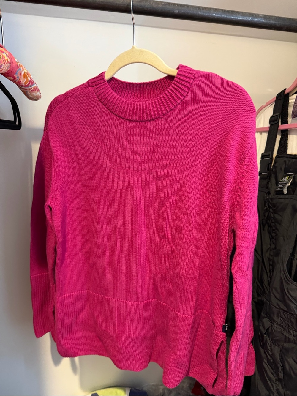 Women’s GAP Fuchsia Crewneck Sweater